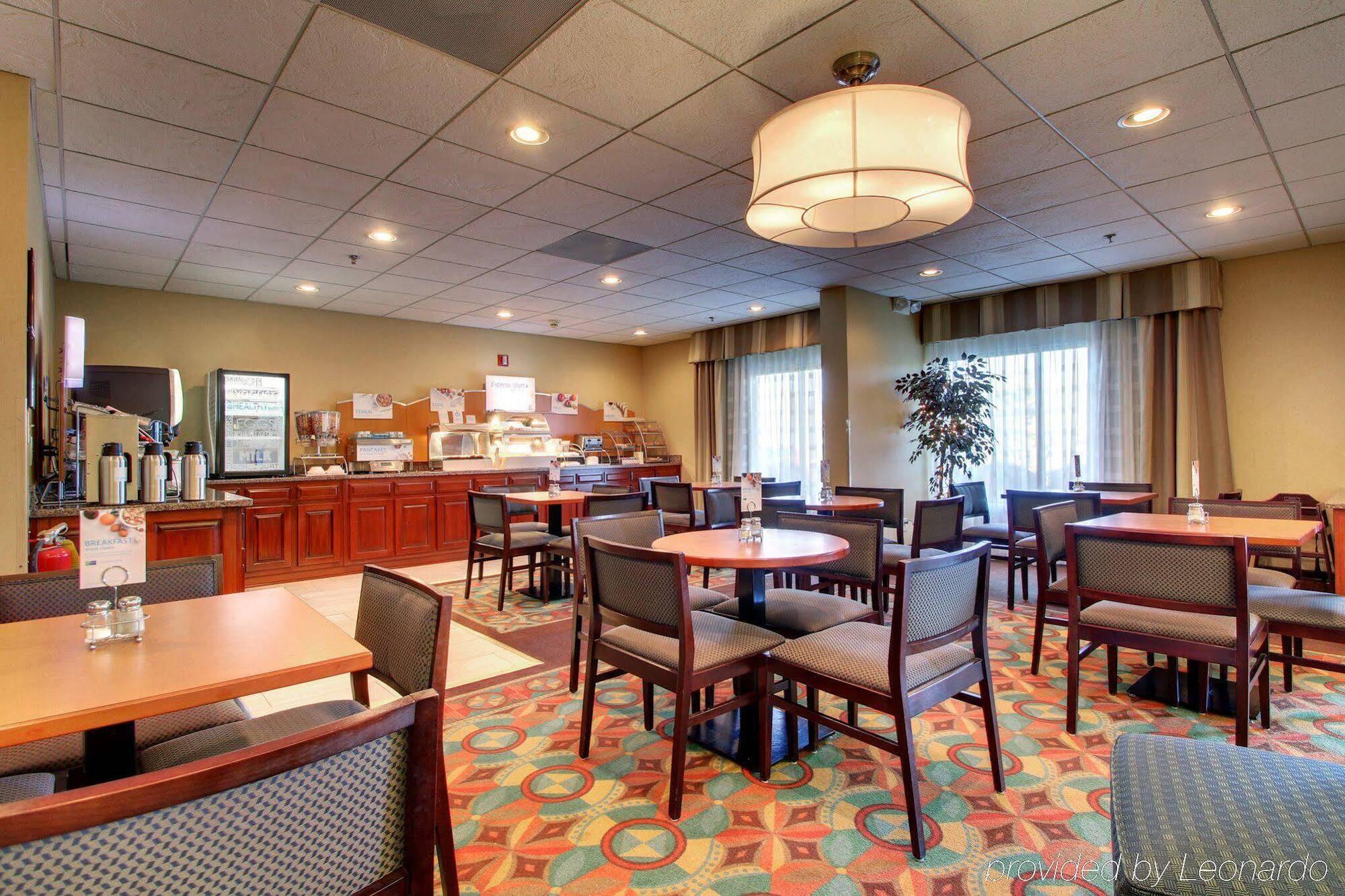 Comfort Inn & Suites Dahlonega University Area Exterior foto